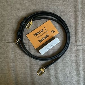 Authentic Louis Vuitton Black Leather Adjustable Crossbody Strap